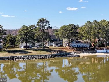 54 SHORE DR., COLONIAL BEACH, VA 22443