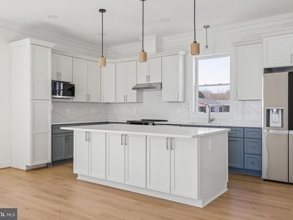 54 SHORE DR., COLONIAL BEACH, VA 22443