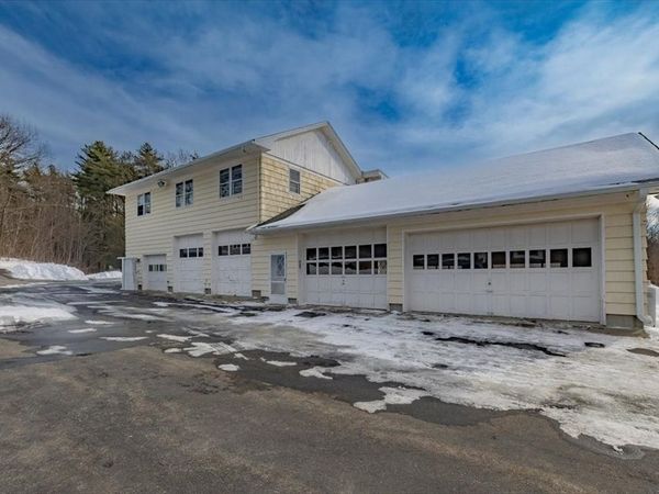 1083 Mount Elam Rd, Leominster, MA 01453