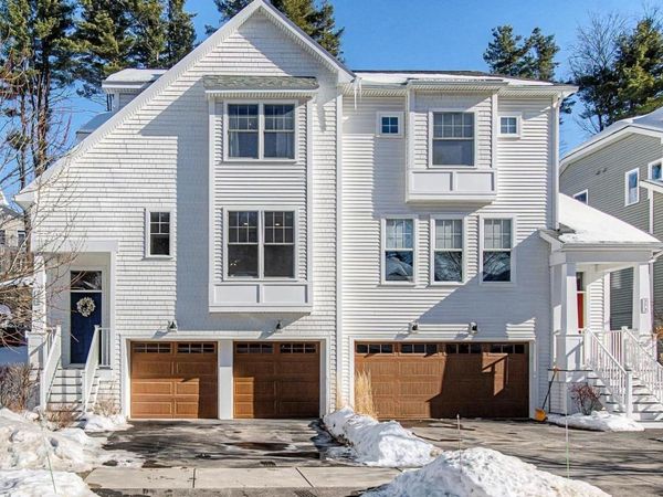 276 O'Brien Farm Road, South Burlington, VT 05403