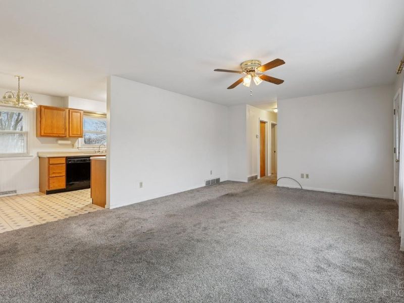 3635 Julie Drive, Franklin Twp, OH 45005 Photo 10