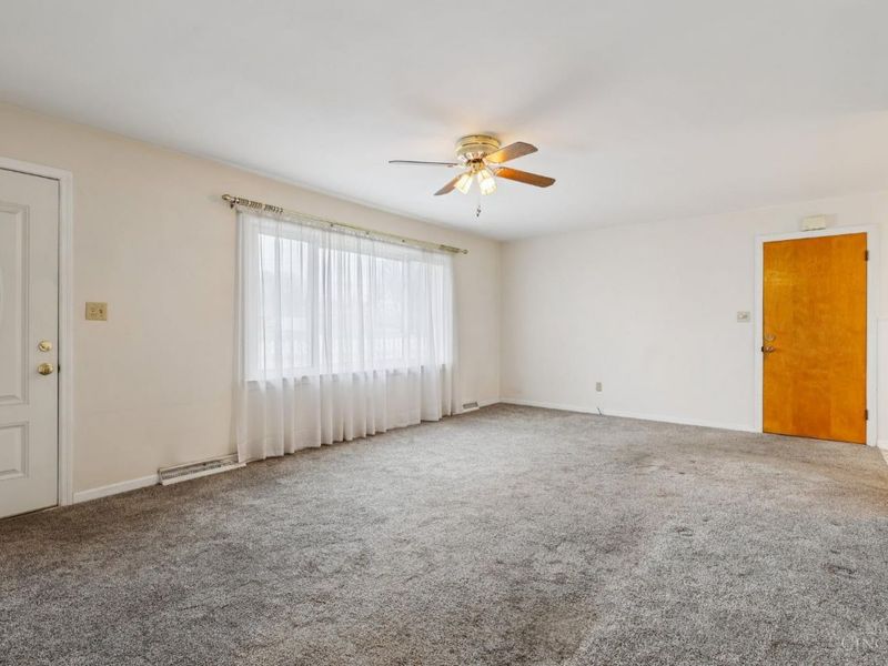 3635 Julie Drive, Franklin Twp, OH 45005 Photo 7