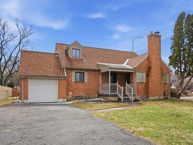 500 Schuyler Drive, Kettering, OH 45429 Photo 2