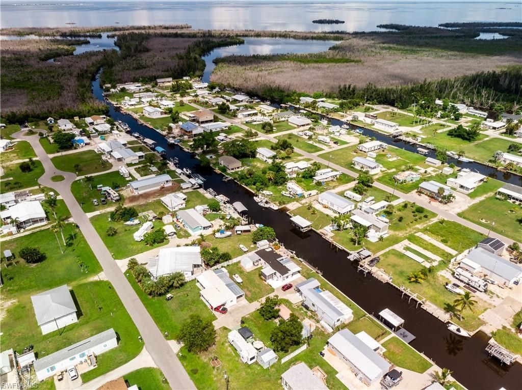 5008 Sandpiper Dr , Saint James City, FL 33956 Photo