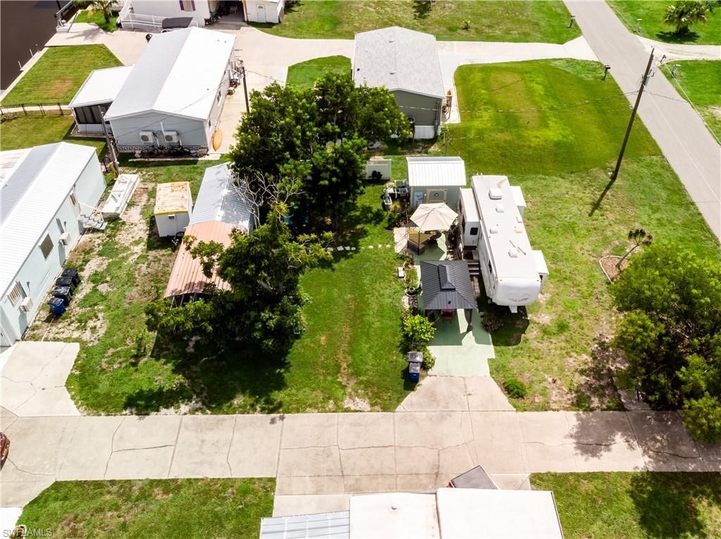 5008 Sandpiper Dr , Saint James City, FL 33956 Photo