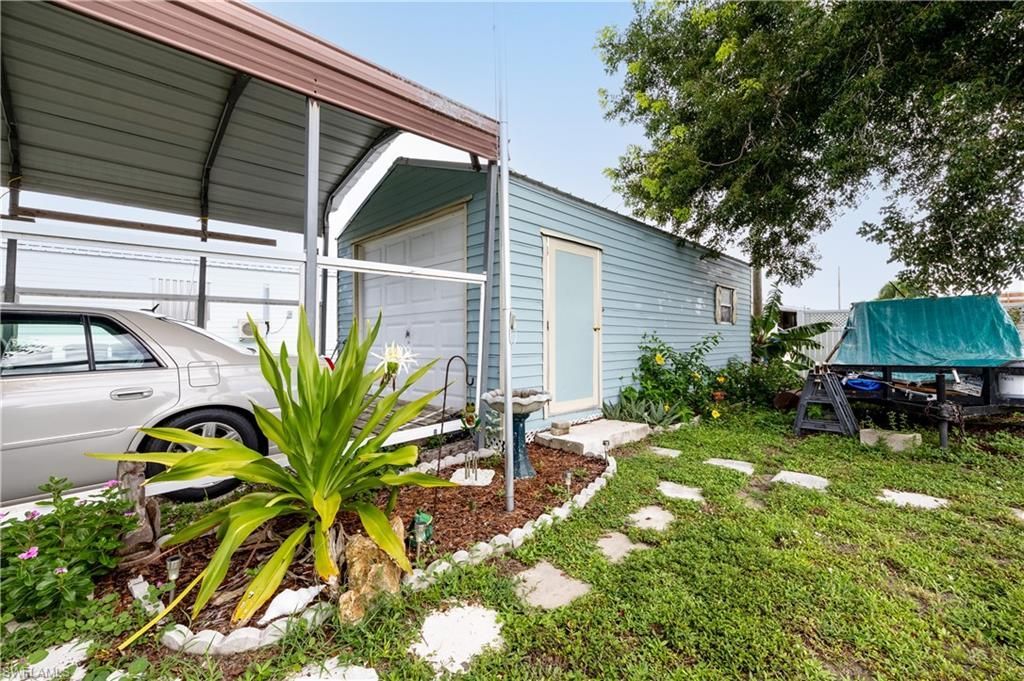 5008 Sandpiper Dr , Saint James City, FL 33956 Photo