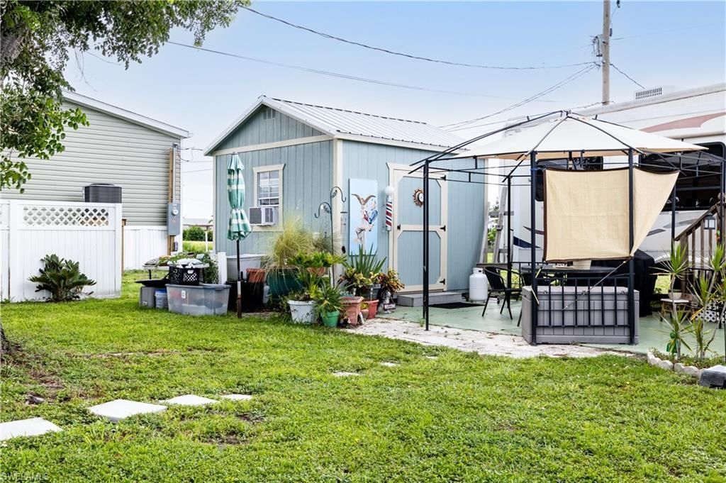 5008 Sandpiper Dr , Saint James City, FL 33956 Photo