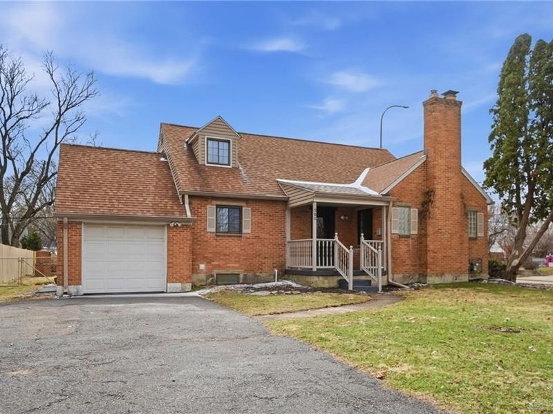 500 Schuyler Drive, Kettering, OH 45429 Photo 2