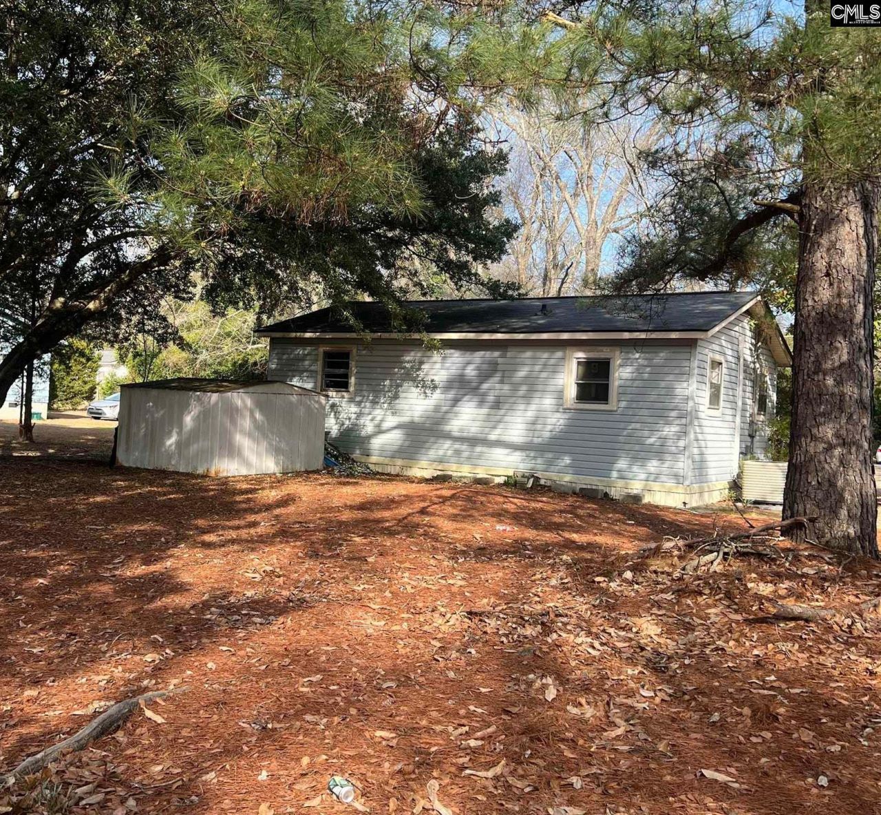 215 Doby St. Photo 11