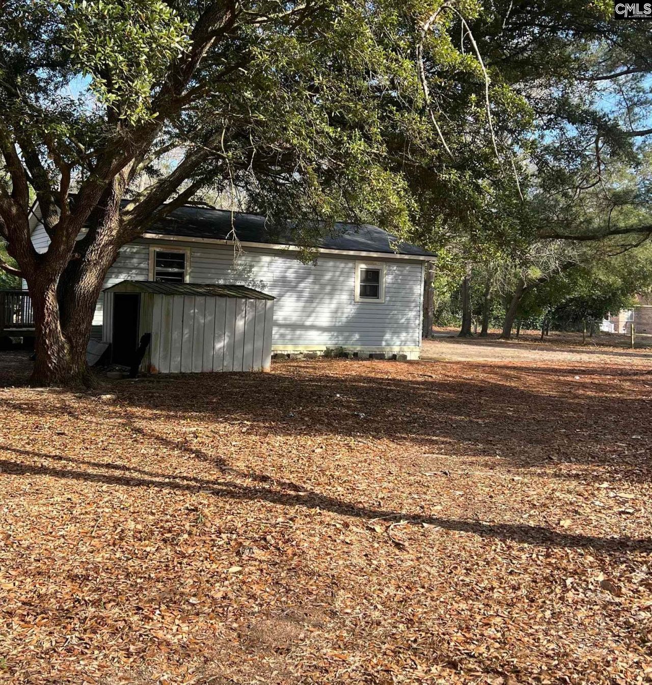 215 Doby St. Photo 12