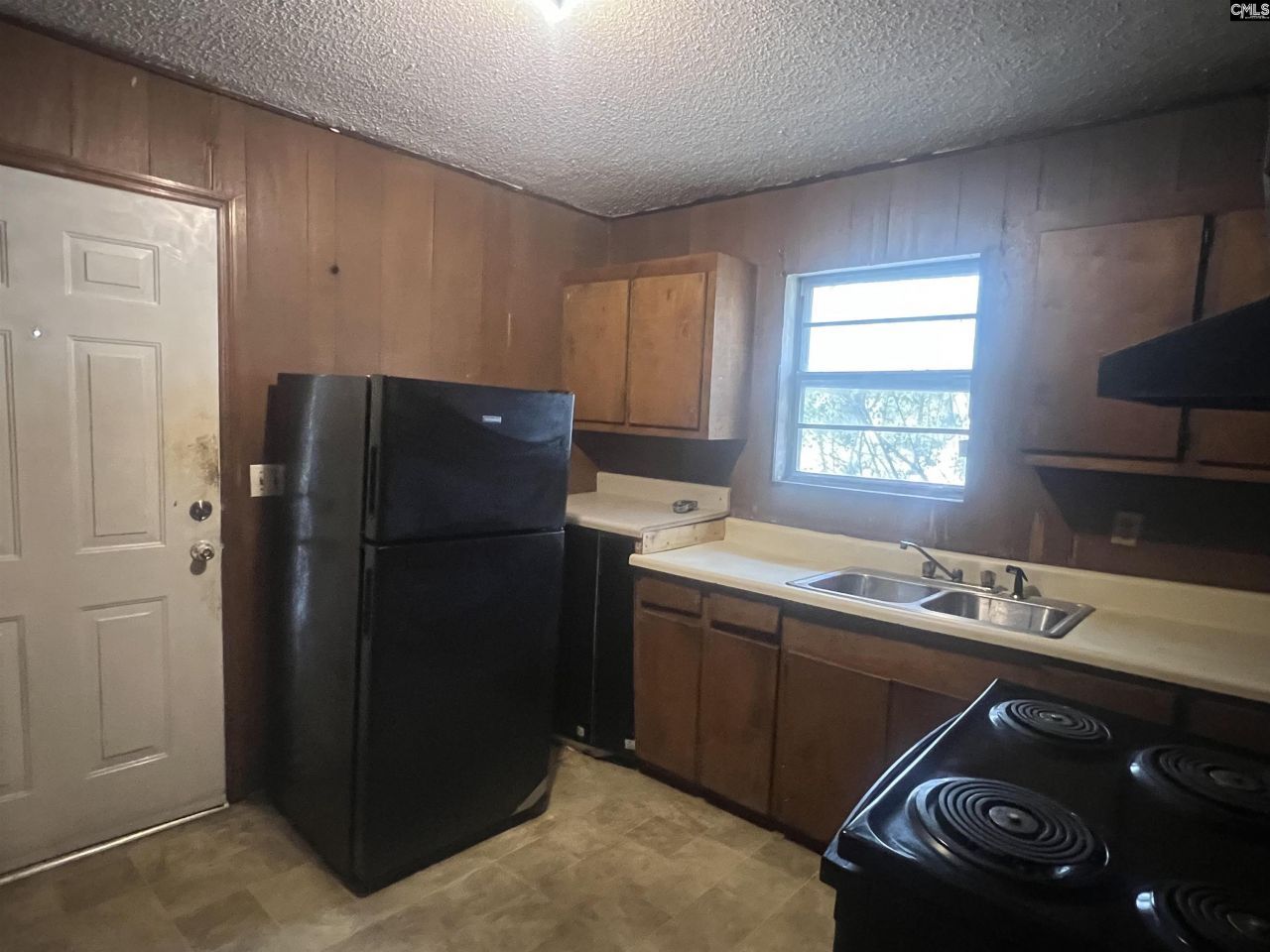 215 Doby St. Photo 16