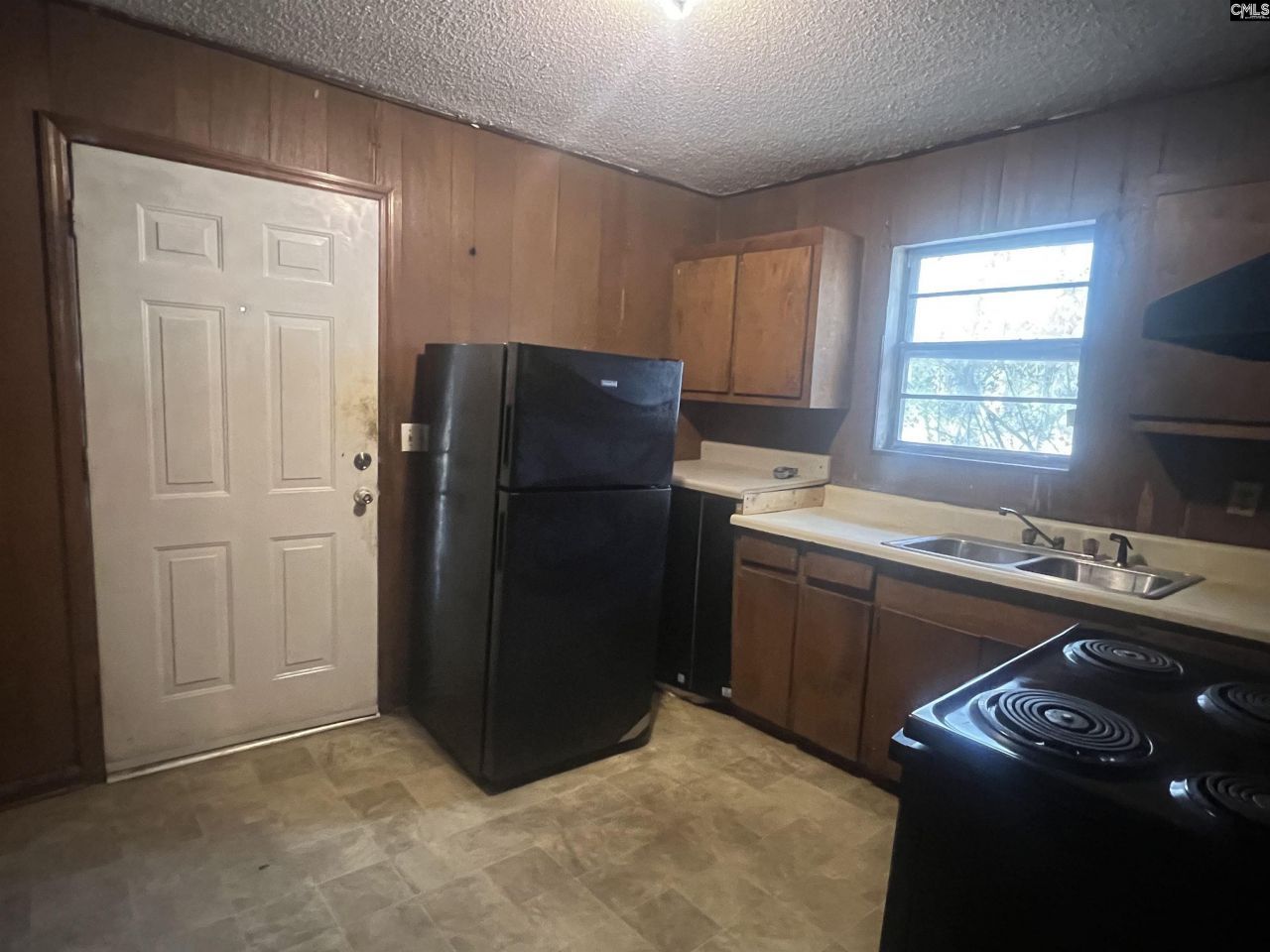 215 Doby St. Photo 18