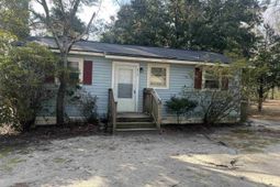 215 Doby St. photo 4