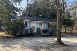 215 Doby St. photo 4