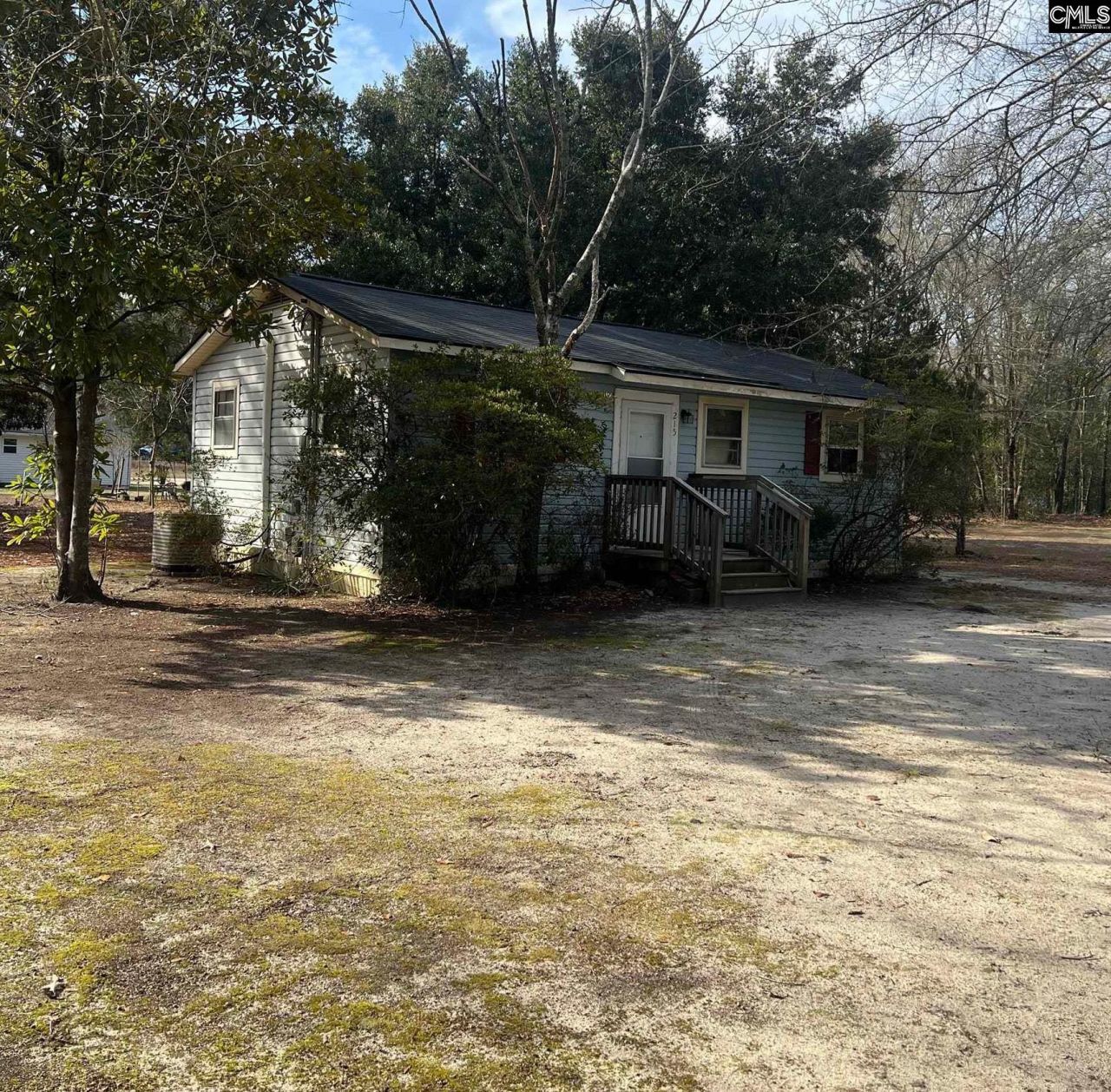 215 Doby St. Photo 9