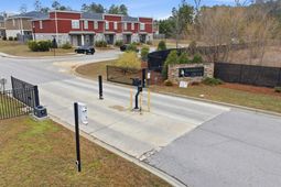 400 Angel Grove Lane  photo 4