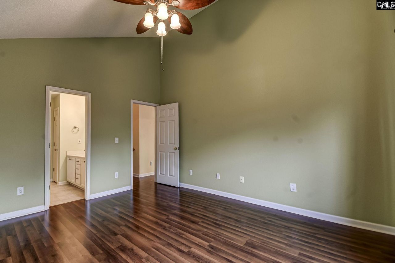 301 Baltica Lane  Photo 10