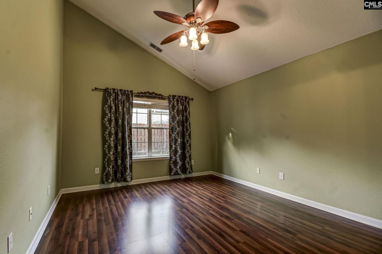 301 Baltica Lane  Photo 12