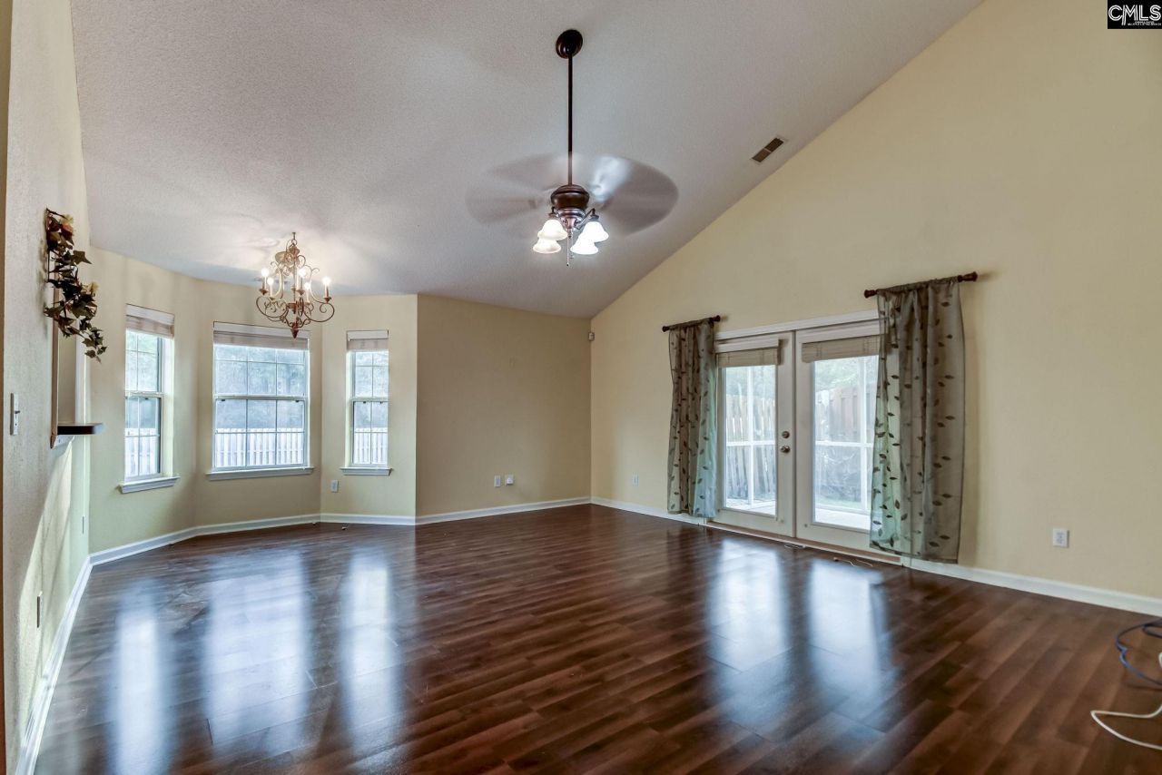 301 Baltica Lane  Photo 13