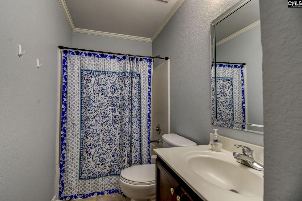 301 Baltica Lane  Photo 16