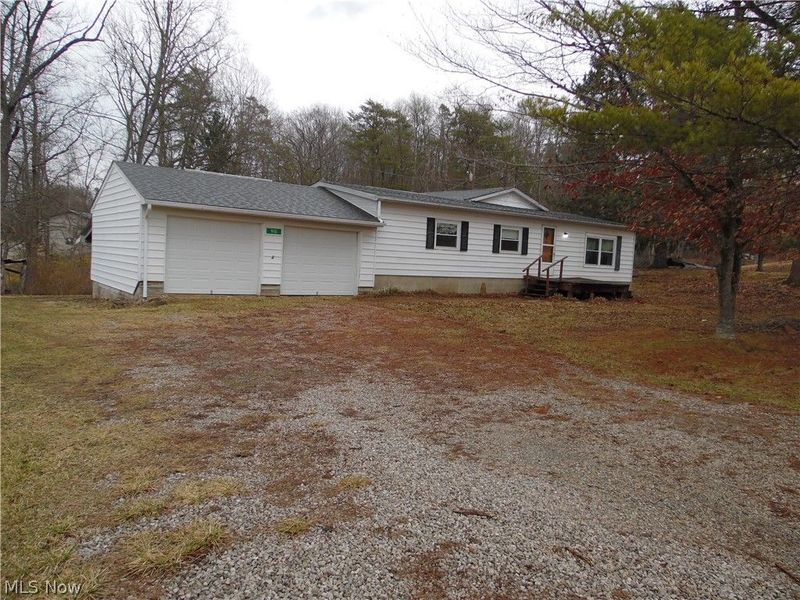 910 Lang Farm Road , Marietta, OH 45750 Photo 2