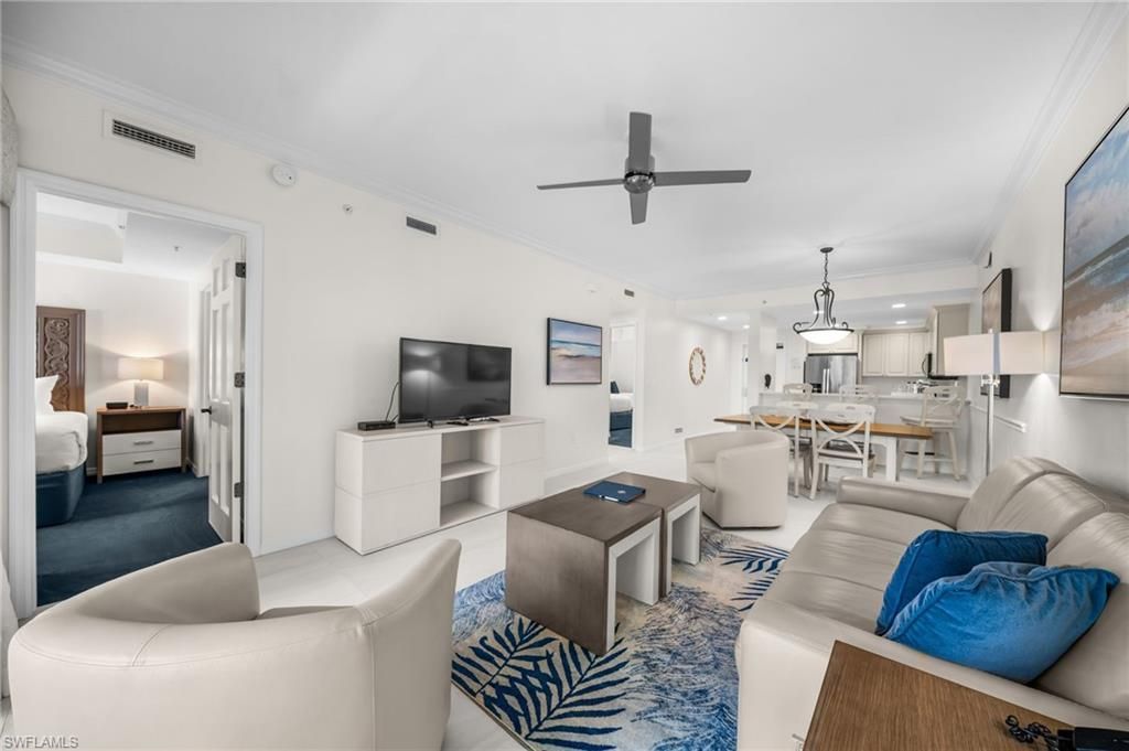 221 9th St S, Unit 313, Naples, FL 34102 Photo