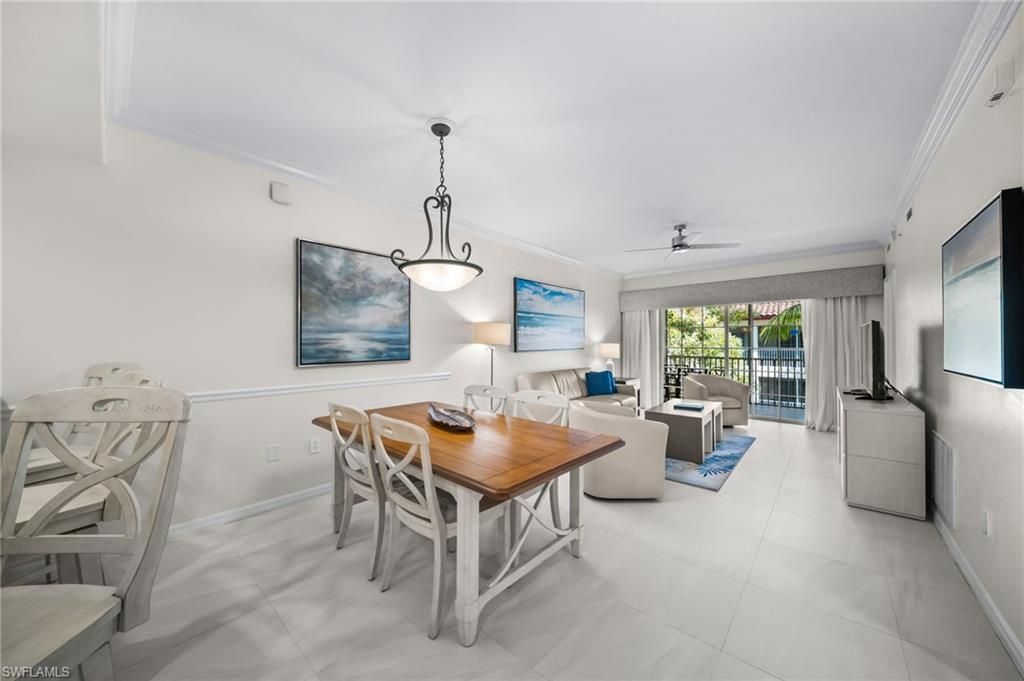 221 9th St S, Unit 313, Naples, FL 34102 Photo