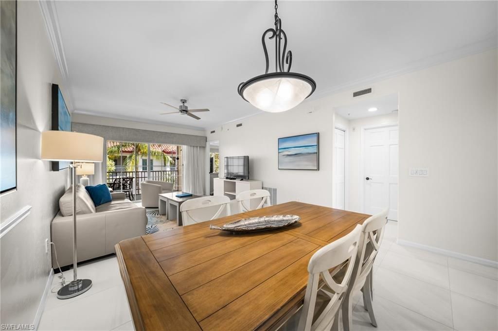 221 9th St S, Unit 313, Naples, FL 34102 Photo