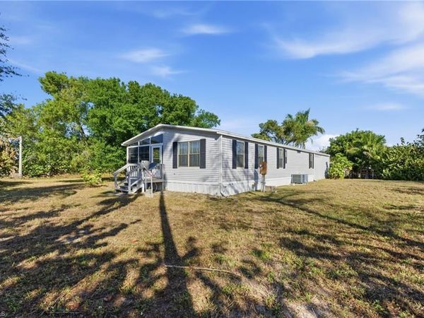 11250 Stringfellow RD , BOKEELIA, FL 33922