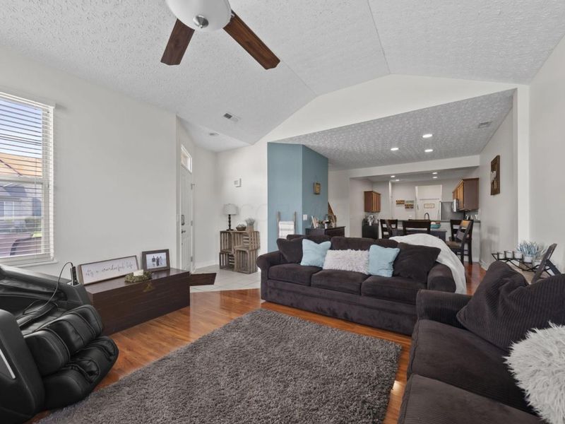 306 Waterside Drive , Delaware, OH 43015 Photo 5