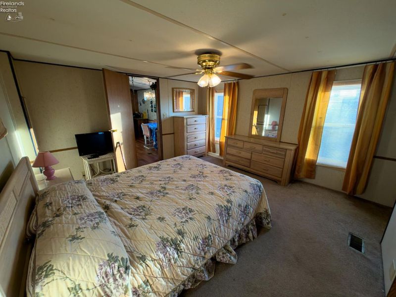 118 Driftwood Drive, Port Clinton, OH 43452 Photo 22