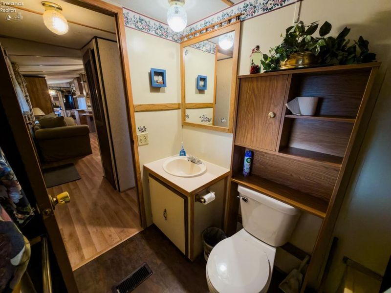 118 Driftwood Drive, Port Clinton, OH 43452 Photo 34