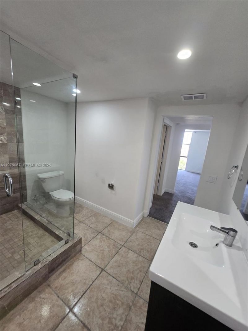 13499 Biscayne Blvd, Unit 1505, North Miami, FL 33181 Photo