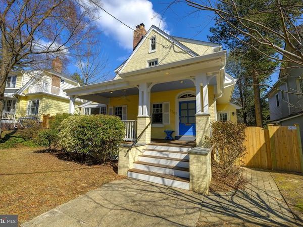 5717 CHEVY CHASE PARKWAY NW, WASHINGTON, DC 20015