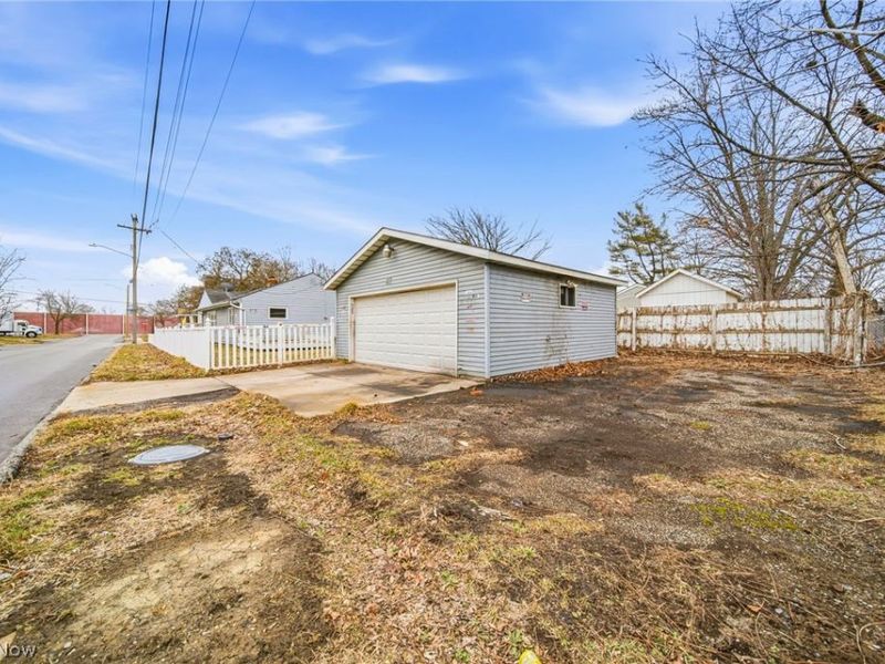 14609 Hale Avenue , Cleveland, OH 44110 Photo 23