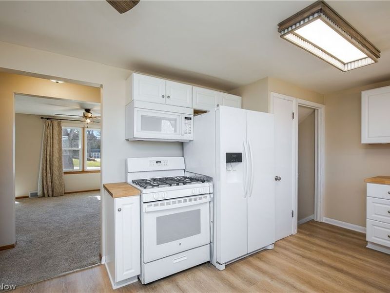 8861 Gladys Street NW, Massillon, OH 44646 Photo 15