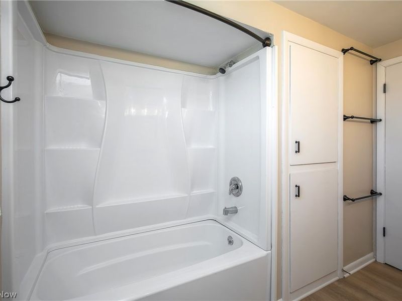 8861 Gladys Street NW, Massillon, OH 44646 Photo 21