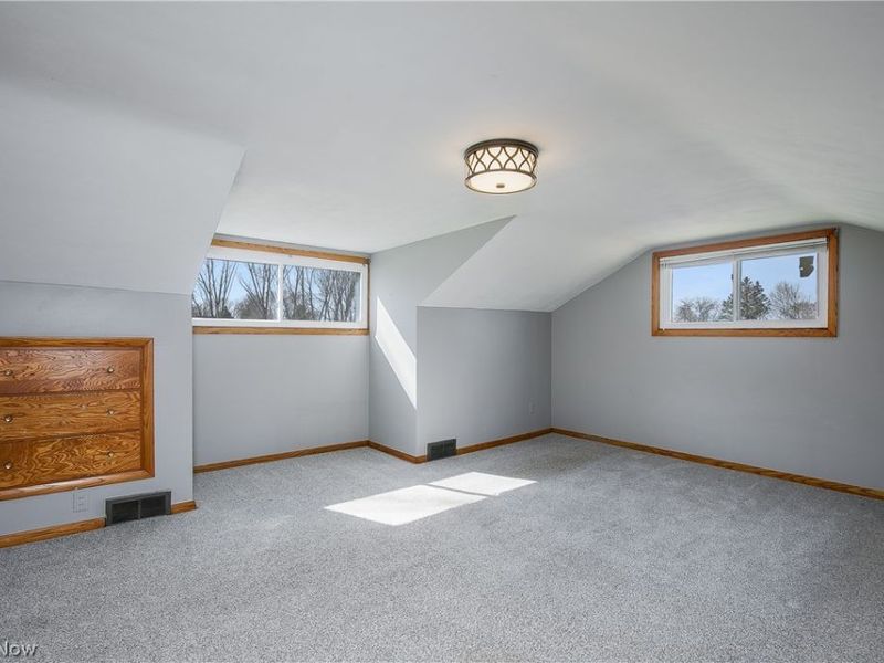 8861 Gladys Street NW, Massillon, OH 44646 Photo 29