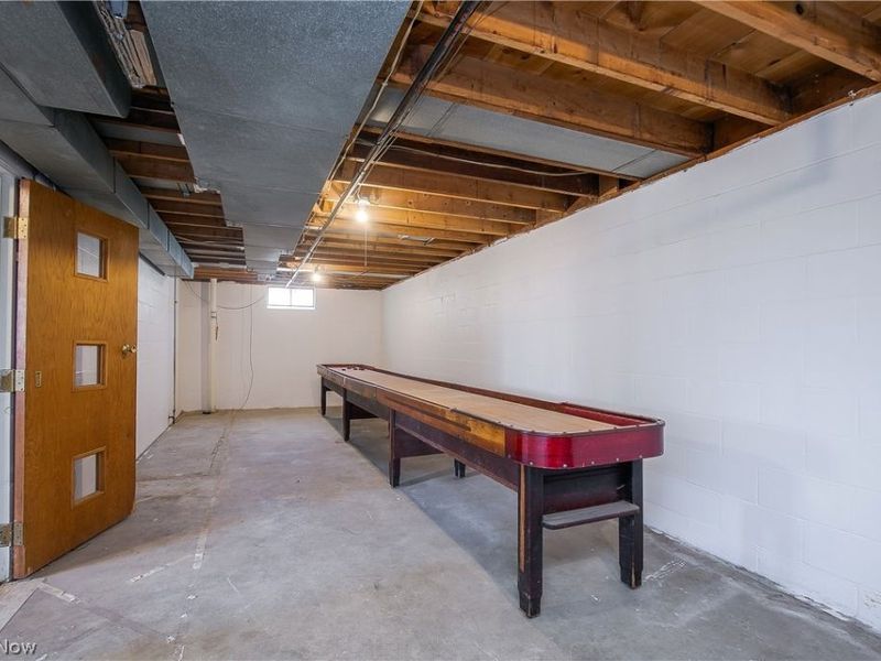 8861 Gladys Street NW, Massillon, OH 44646 Photo 33