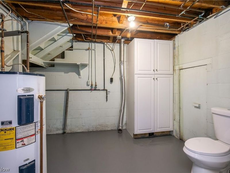 8861 Gladys Street NW, Massillon, OH 44646 Photo 34