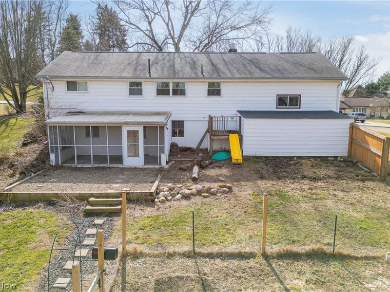 8861 Gladys Street NW, Massillon, OH 44646 Photo 4