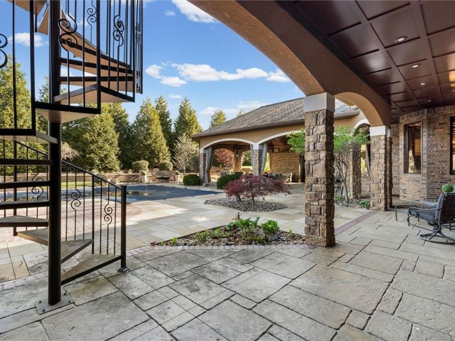 Property Image 37