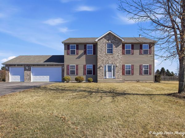 9312 Nicholas Lane, Spring Grove, IL 60081