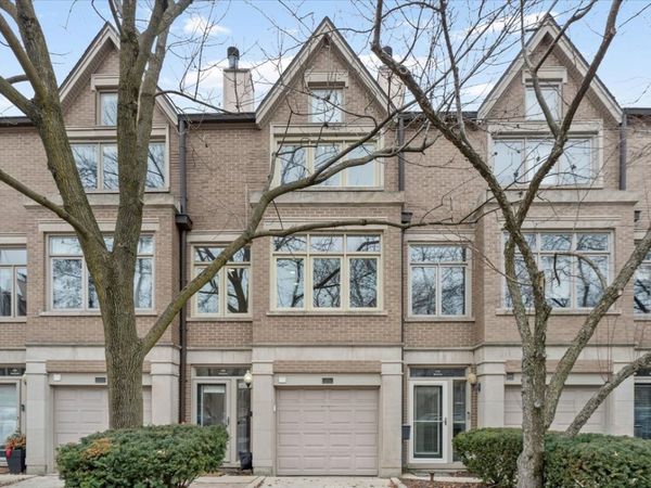 2709 N Janssen Avenue , Chicago, IL 60614