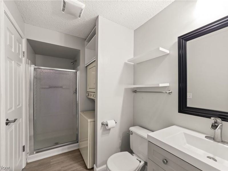 220 Fox Hollow Drive, Mayfield Heights, OH 44124 Photo 17