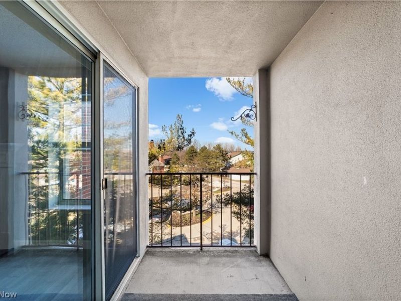 220 Fox Hollow Drive, Mayfield Heights, OH 44124 Photo 19