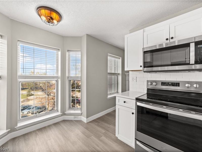 220 Fox Hollow Drive, Mayfield Heights, OH 44124 Photo 23