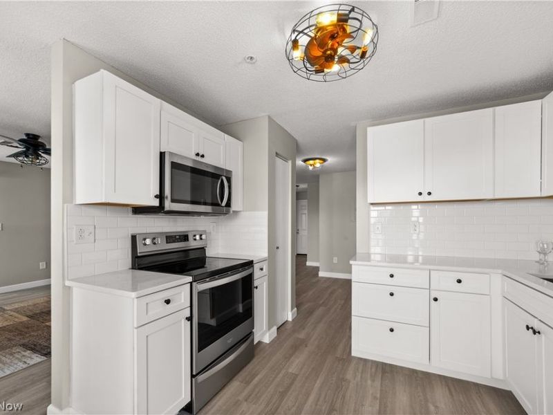 220 Fox Hollow Drive, Mayfield Heights, OH 44124 Photo 24