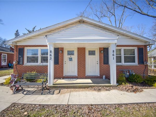 861-863 S Court Street , Medina, OH 44256
