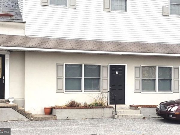 121 S 3RD STREET, Unit 3, OXFORD, PA 19363